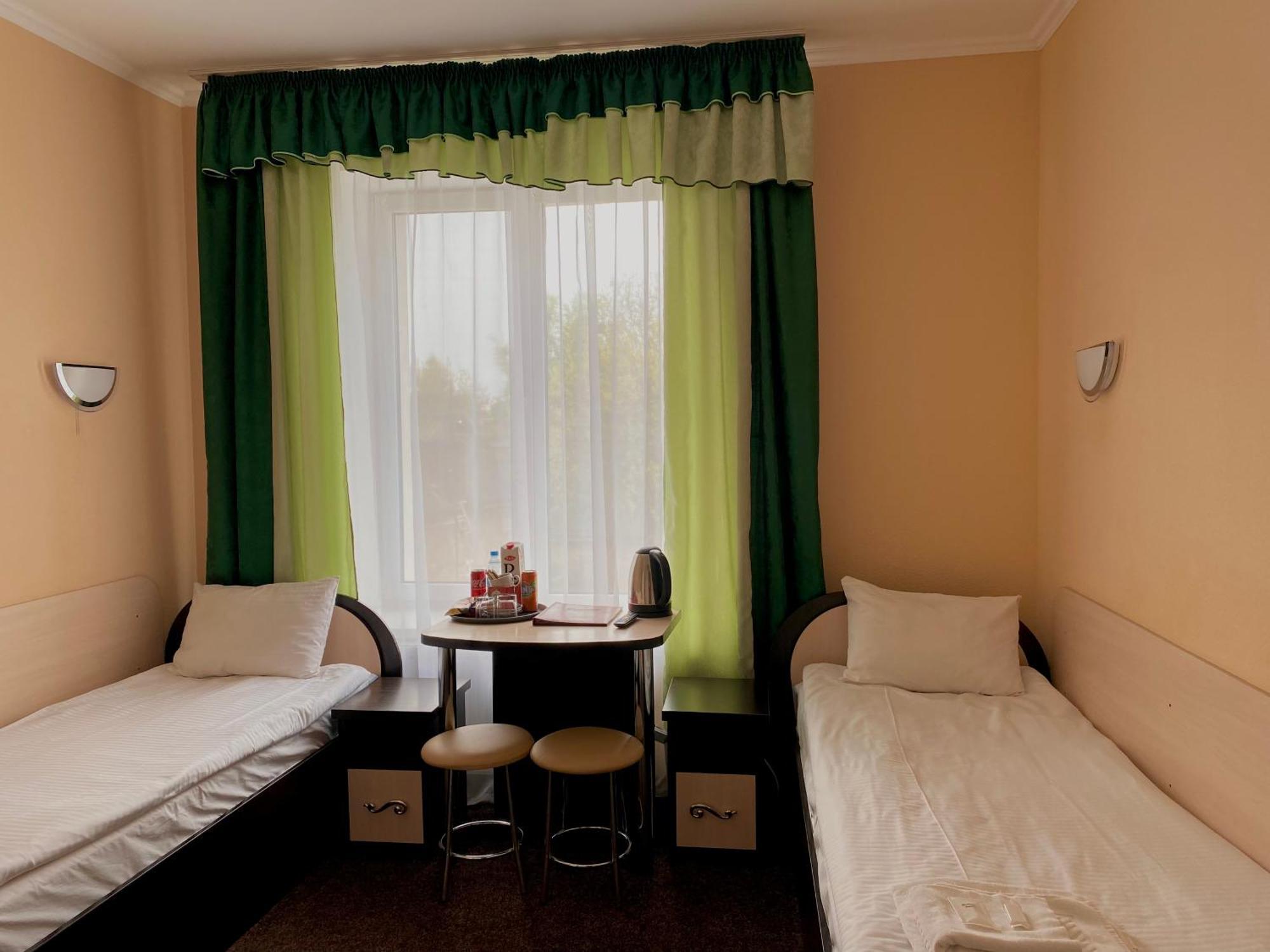 Орхідея Hotel Romny Luaran gambar