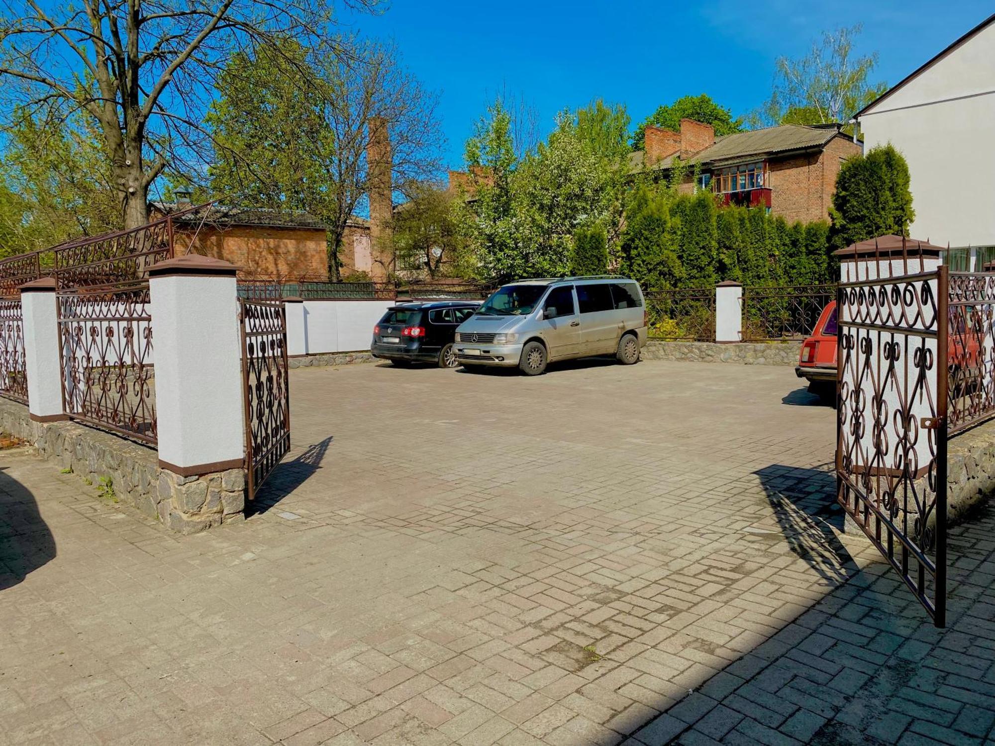 Орхідея Hotel Romny Luaran gambar