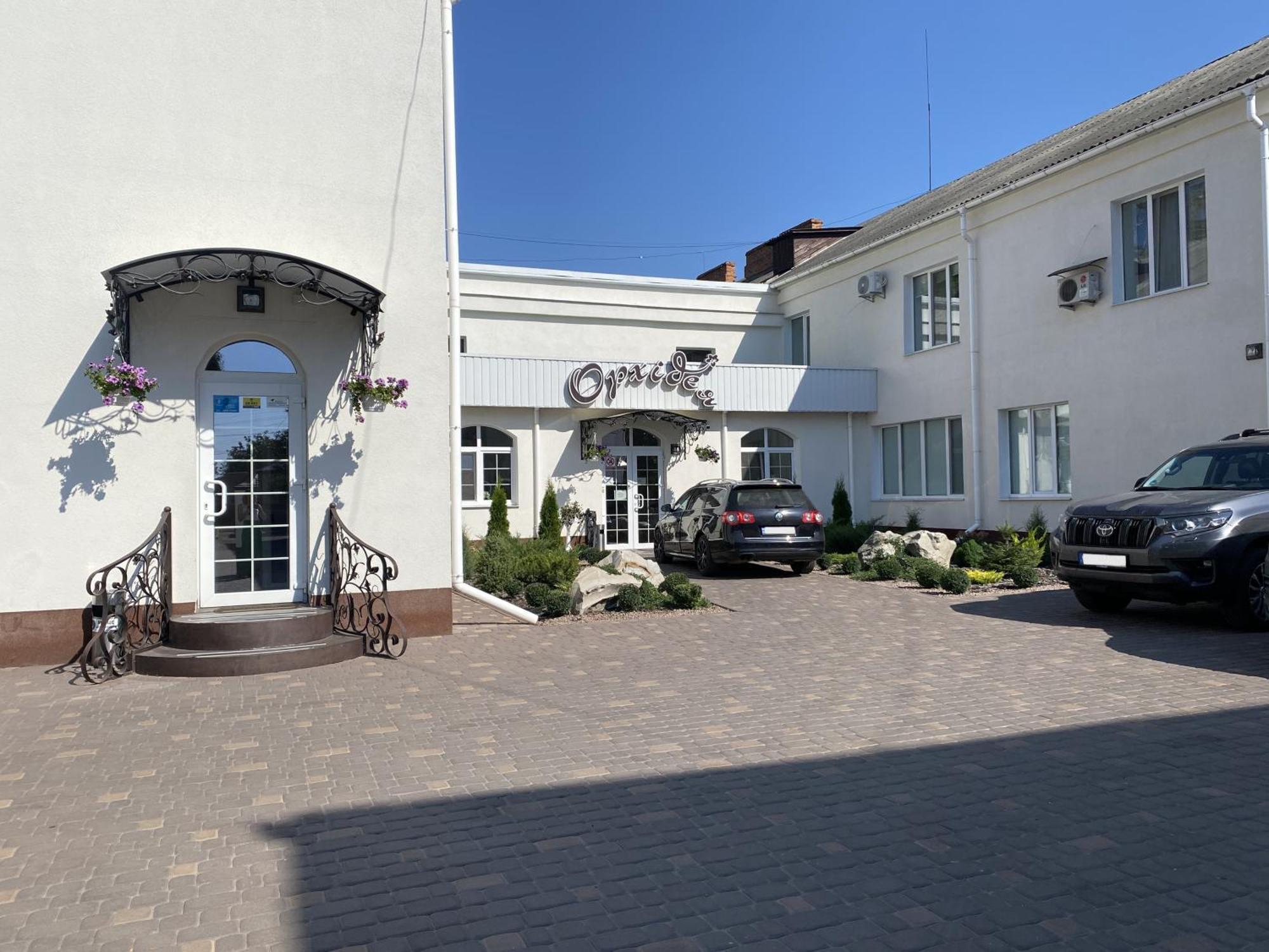 Орхідея Hotel Romny Luaran gambar