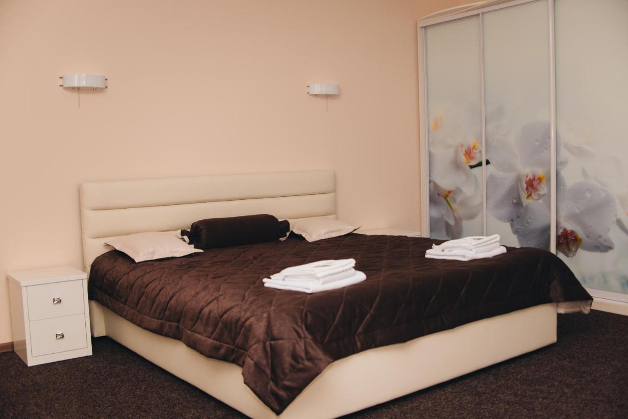 Орхідея Hotel Romny Luaran gambar